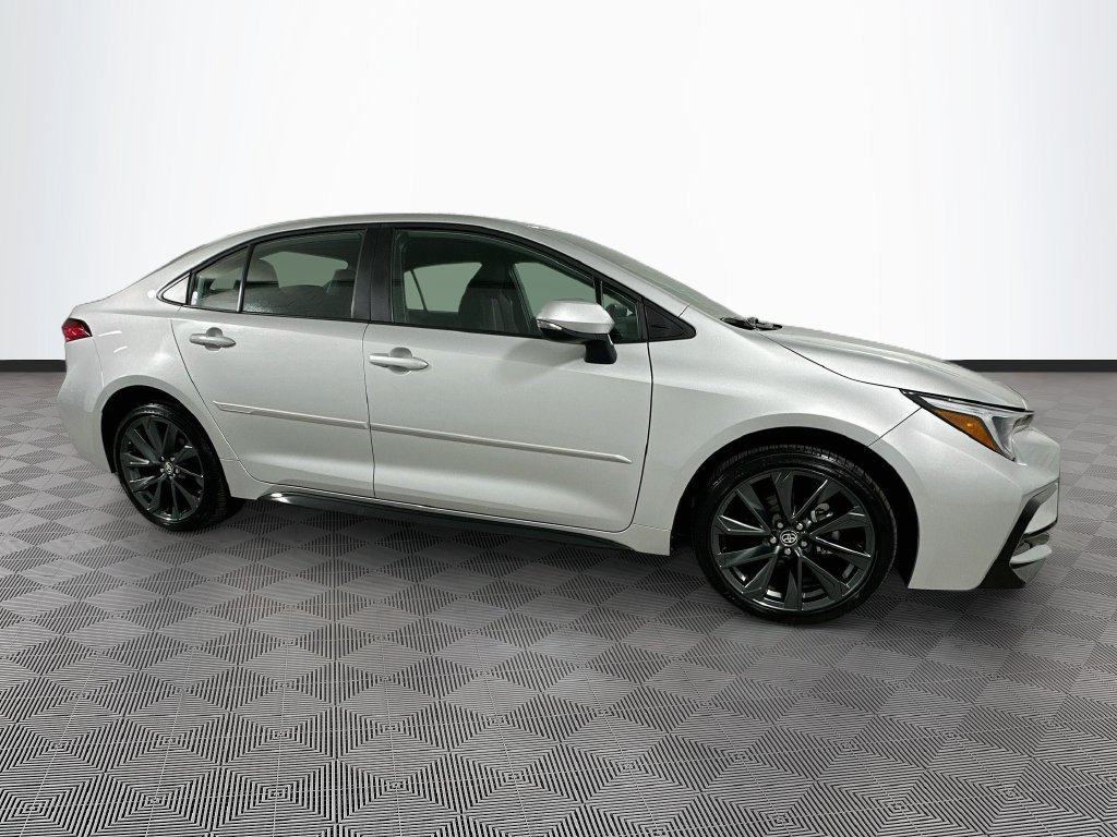 Certified 2026 Toyota Corolla SE FWD image 8