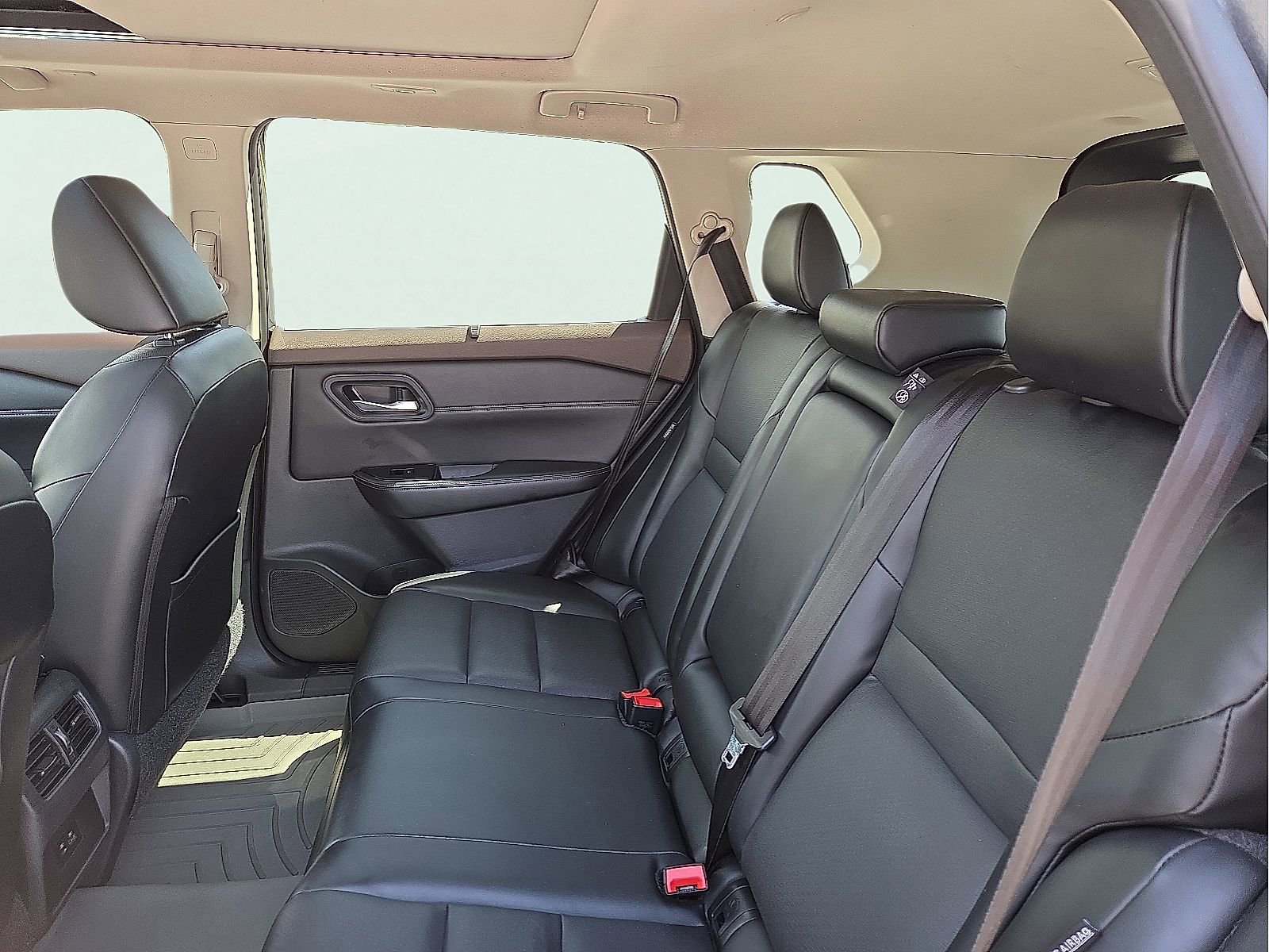 Used 2022 Nissan Rogue SV w/ SV Premium Package FWD image 10