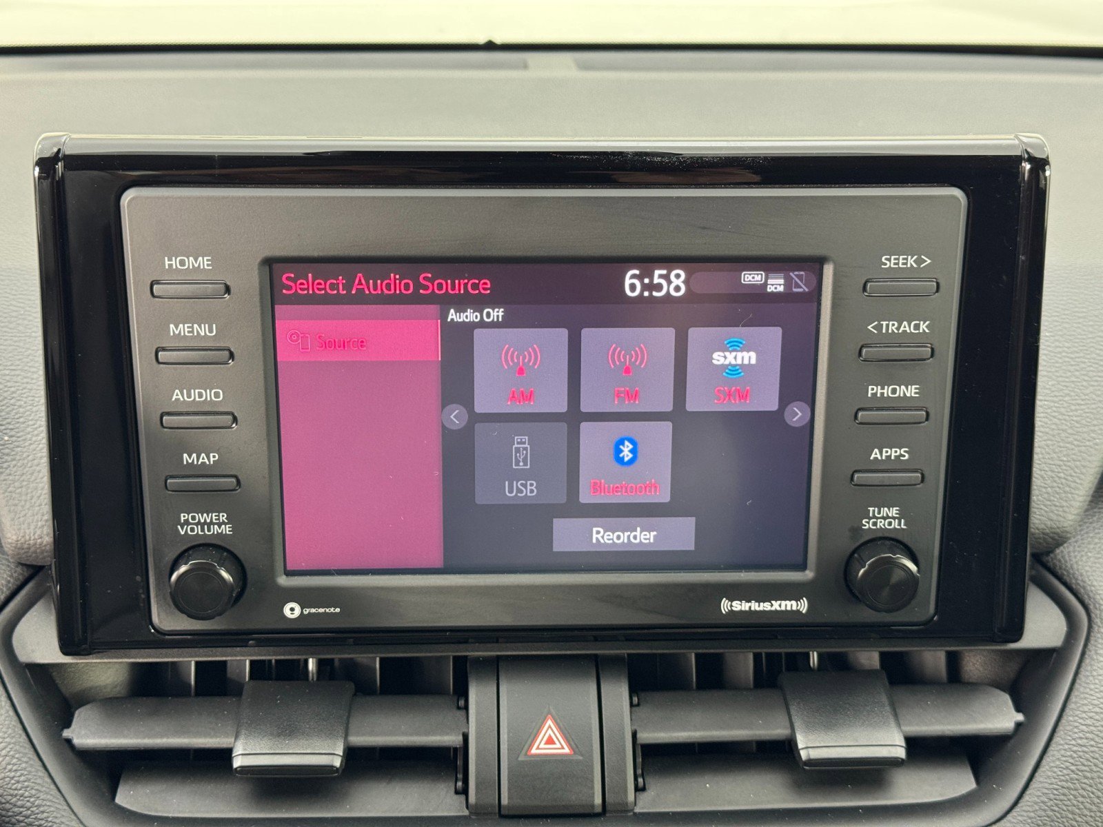 Used 2022 Toyota RAV4 XLE image 22