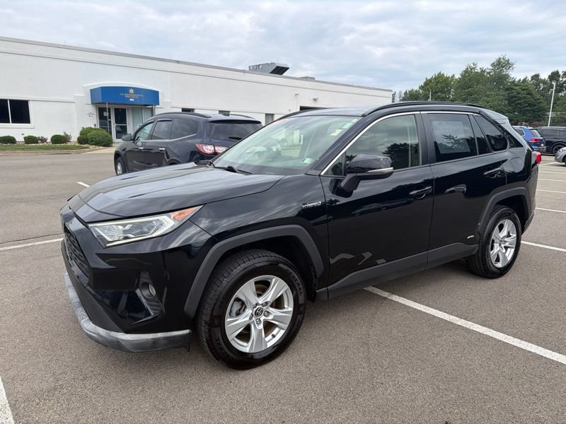 Used 2021 Toyota RAV4 XLE w/ Convenience Package AWD/4WD image 7