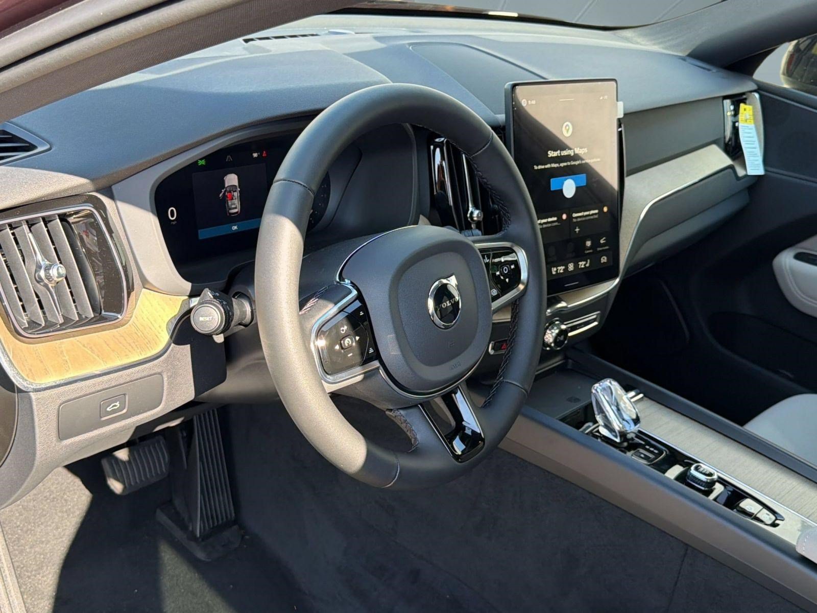 New 2026 Volvo XC60 B5 Plus w/ Climate Package AWD/4WD image 4
