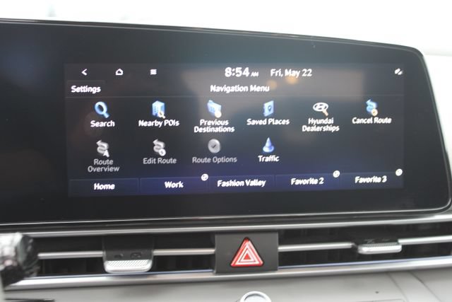 Used 2024 Hyundai Elantra Blue FWD image 23