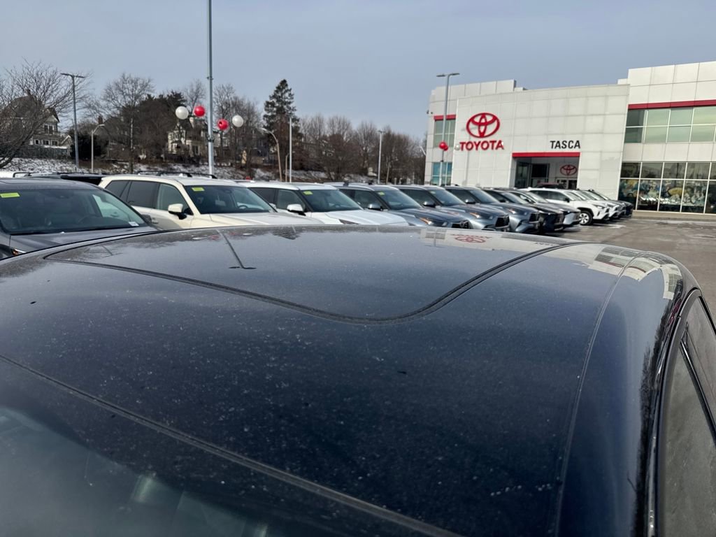 Used 2019 Porsche Macan Base image 47