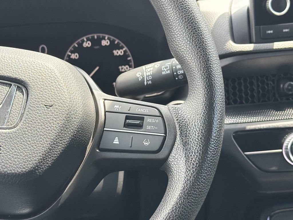 Used 2025 Honda CR-V LX image 15