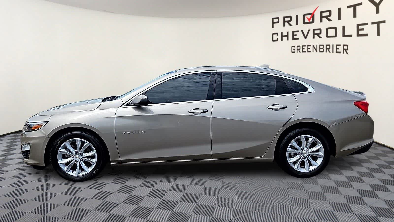 Used 2023 Chevrolet Malibu LT w/ Driver Confidence Package FWD image 5