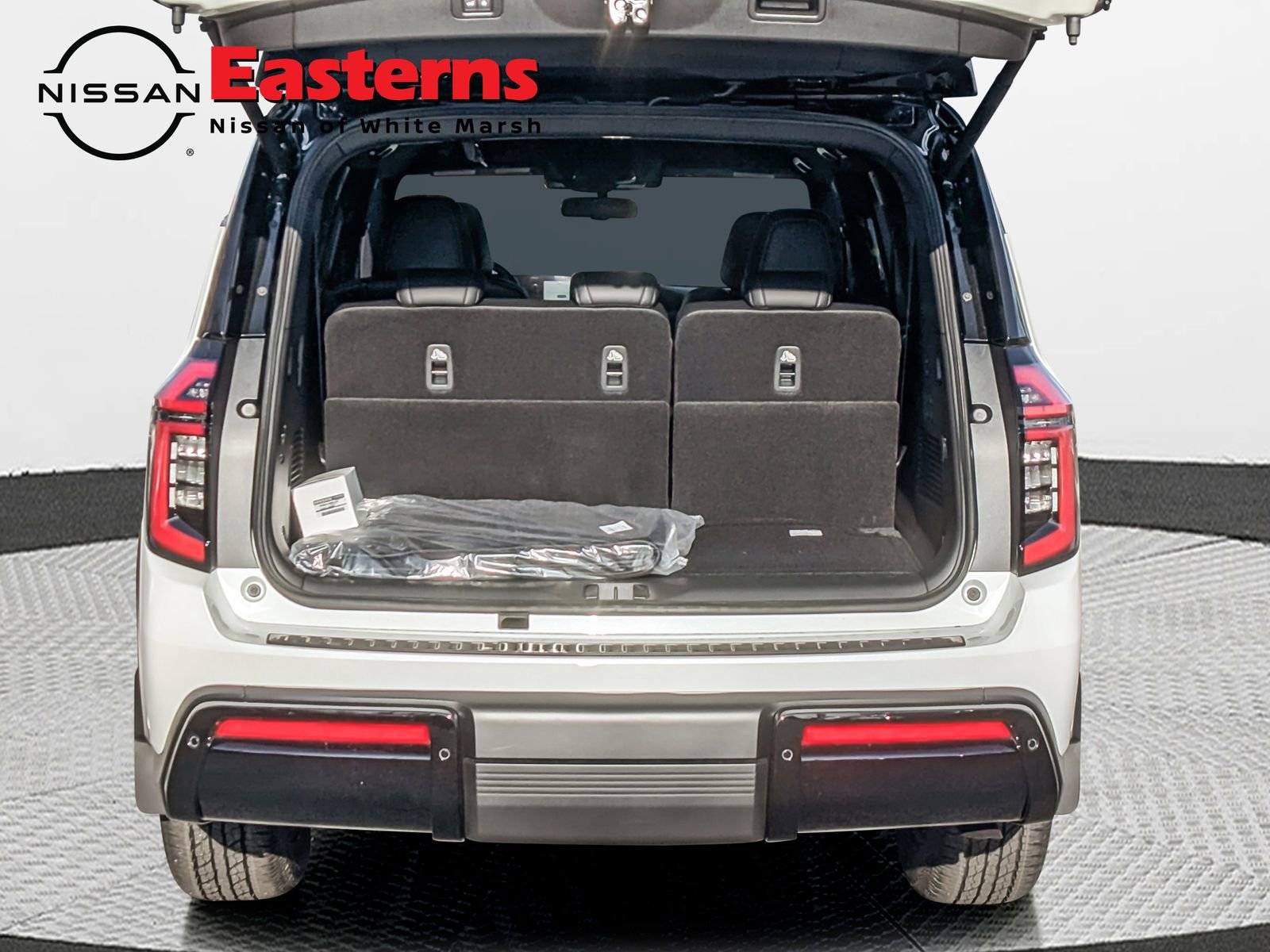 New 2026 Nissan Armada PRO-4X w/ Captain's Chari Seat Package image 10