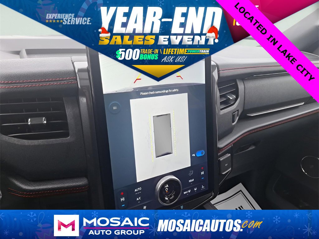 Used 2022 Ford Expedition Max Limited image 21