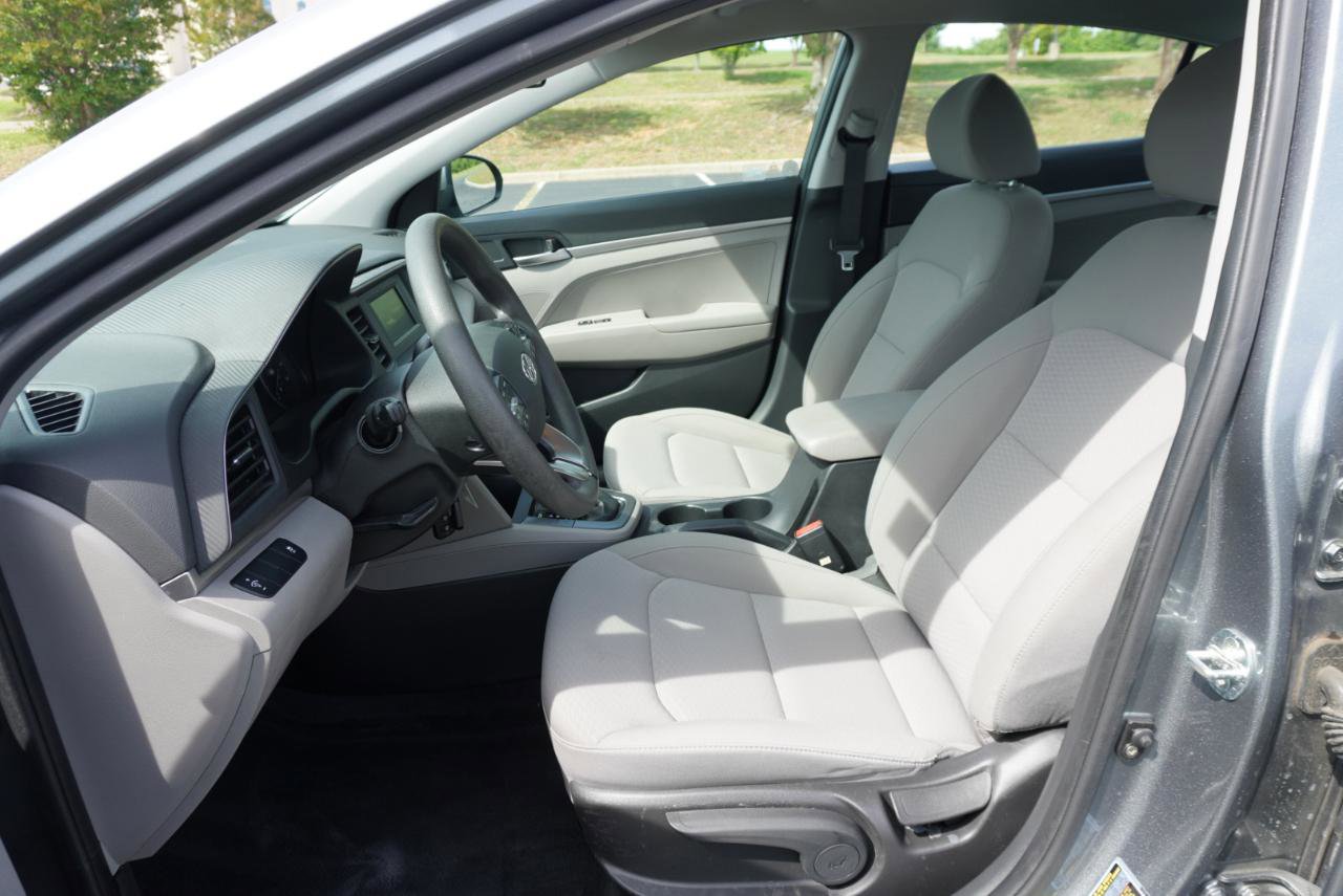 Used 2019 Hyundai Elantra SE FWD image 26