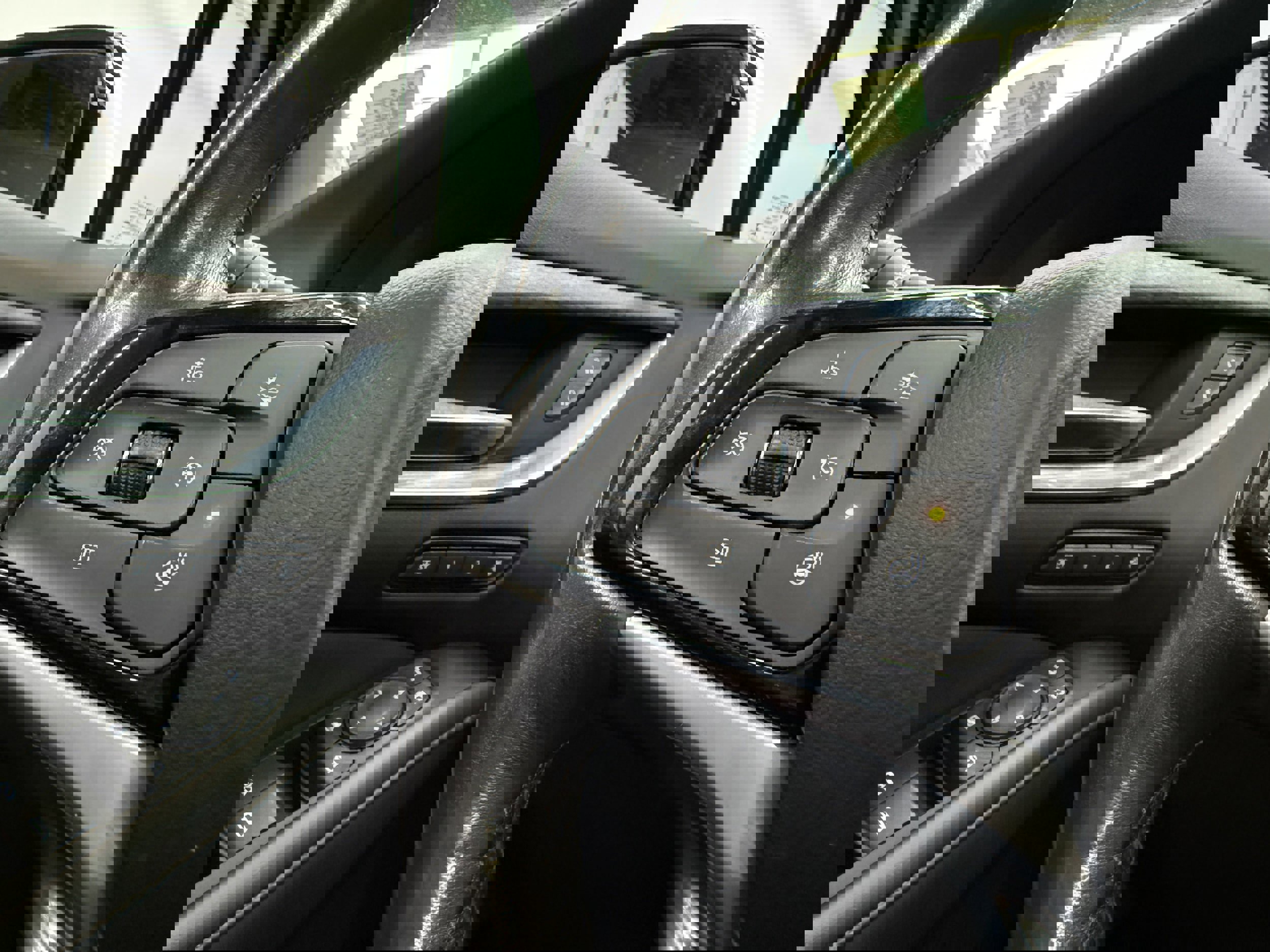 Used 2023 Buick Enclave Avenir w/ Trailering Package, 5000 lbs. AWD/4WD image 17