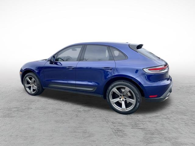 Used 2023 Porsche Macan Turbo image 5