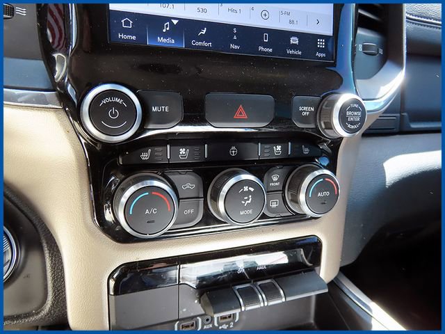 Used 2022 RAM 1500 Laramie AWD/4WD image 18