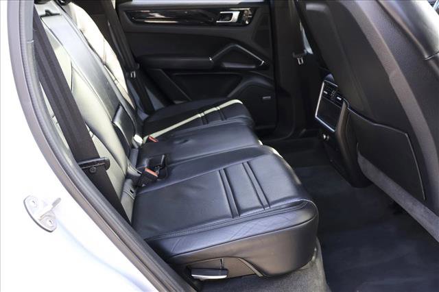 Used 2019 Porsche Cayenne AWD/4WD image 27