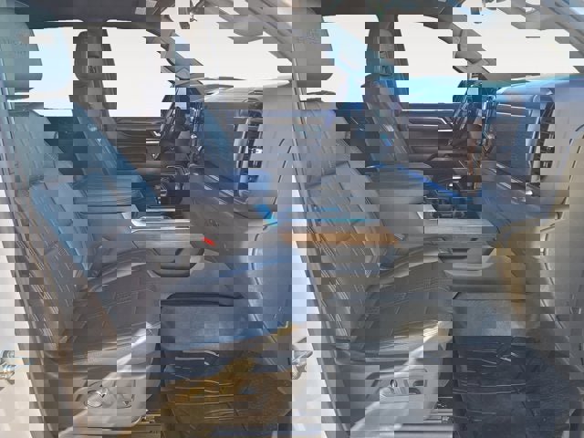 Used 2023 Chevrolet Silverado 1500 High Country w/ Technology Package image 15