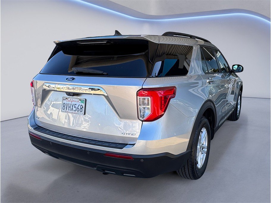 Used 2021 Ford Explorer XLT AWD/4WD image 6