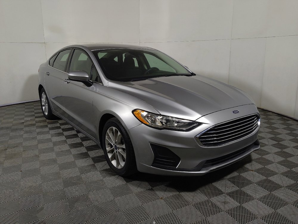 Used 2020 Ford Fusion SE FWD image 13