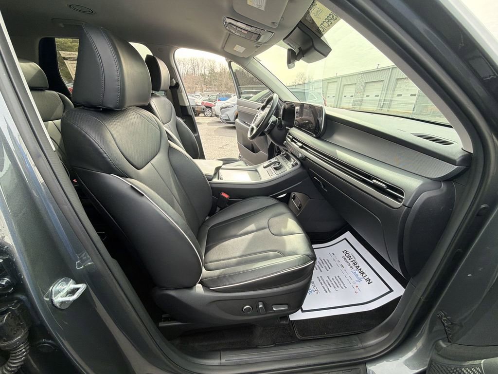 Used 2025 Hyundai Palisade SEL image 11