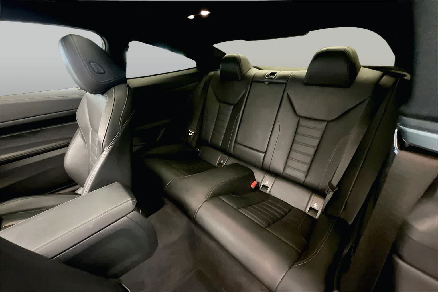 Used 2024 BMW M440i Coupe w/ Premium Package RWD image 21