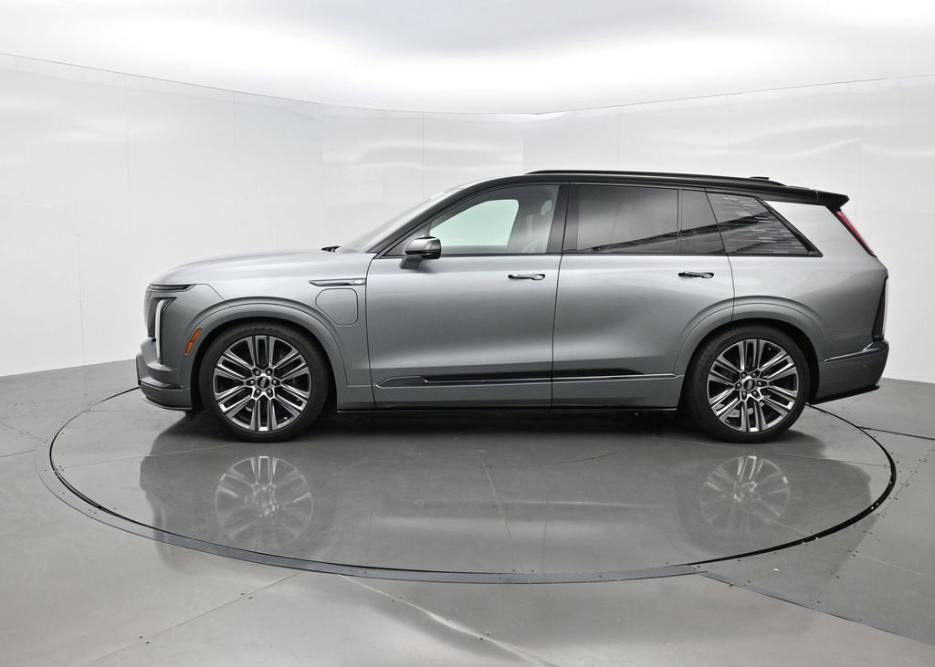 Used 2026 Cadillac Vistiq Platinum AWD/4WD image 2
