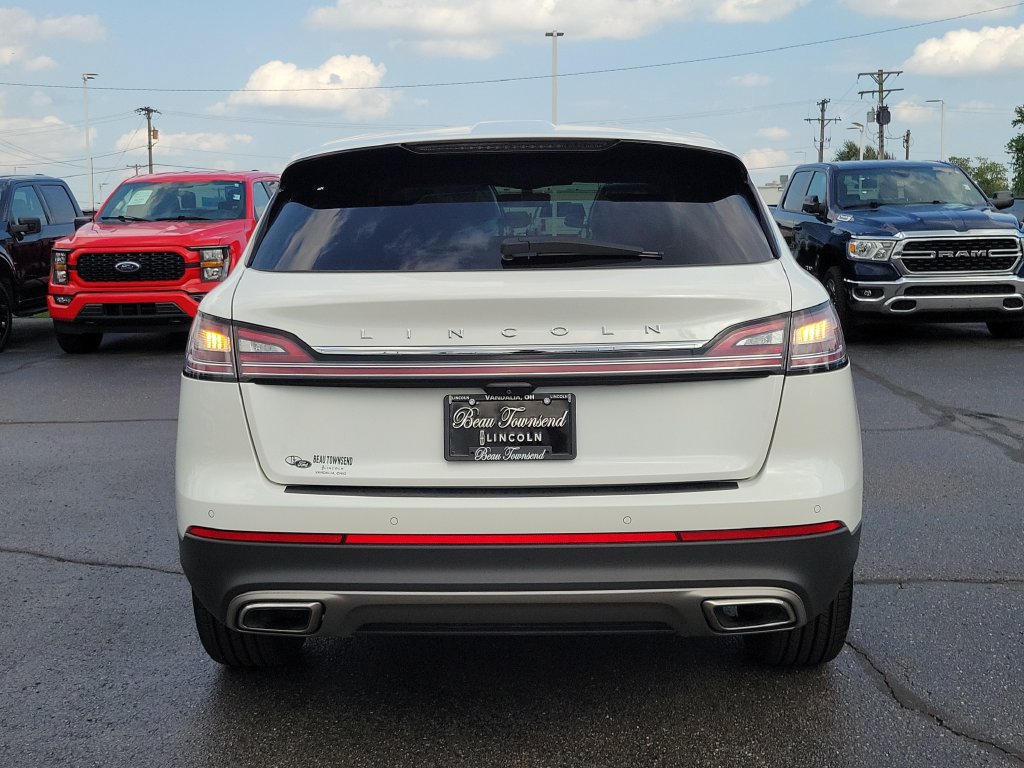 Certified 2023 Lincoln Nautilus Reserve AWD/4WD image 5