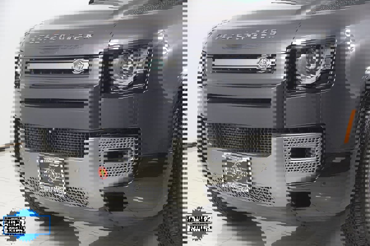 Used 2024 Land Rover Defender 110 X-Dynamic SE image 53