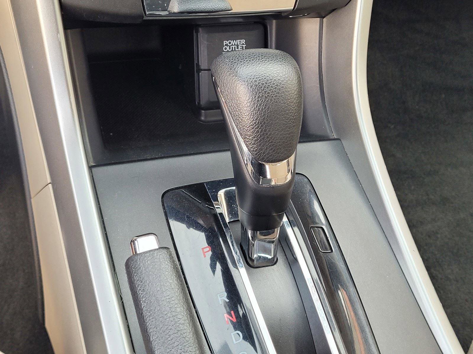 Used 2013 Honda Accord LX image 24