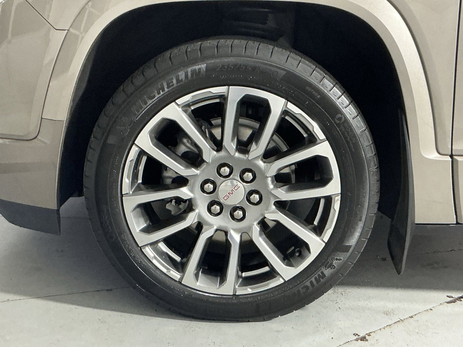 Used 2023 GMC Acadia Denali w/ Denali Ultimate Package image 20