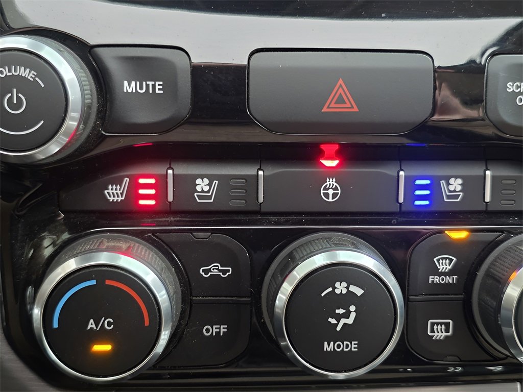 Used 2019 RAM 1500 Limited image 39