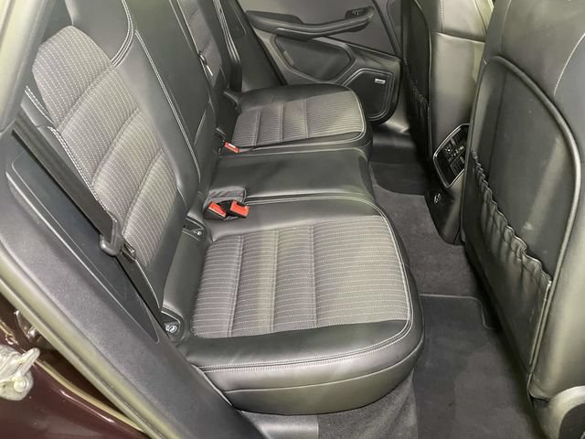 Certified 2023 Porsche Macan Turbo AWD/4WD image 23