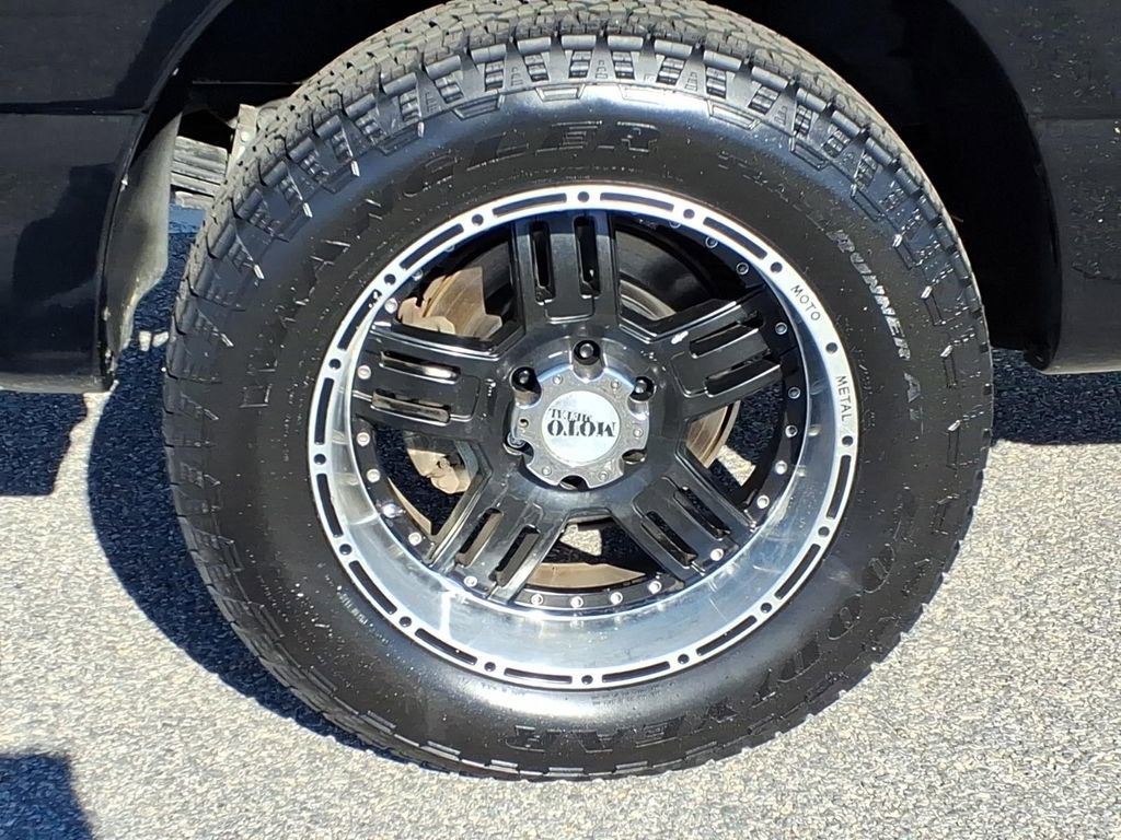 Used 2021 Nissan Titan S w/ S Utility Package image 8