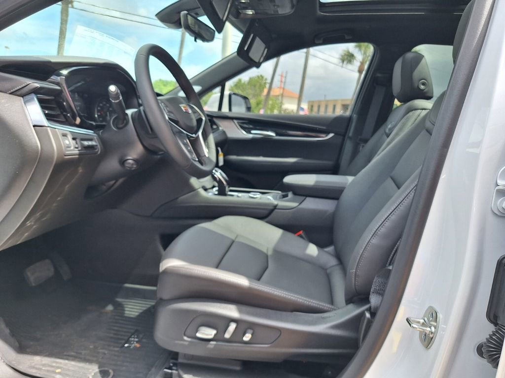 New 2026 Cadillac XT5 Premium Luxury w/ Driver Assist Package FWD image 12