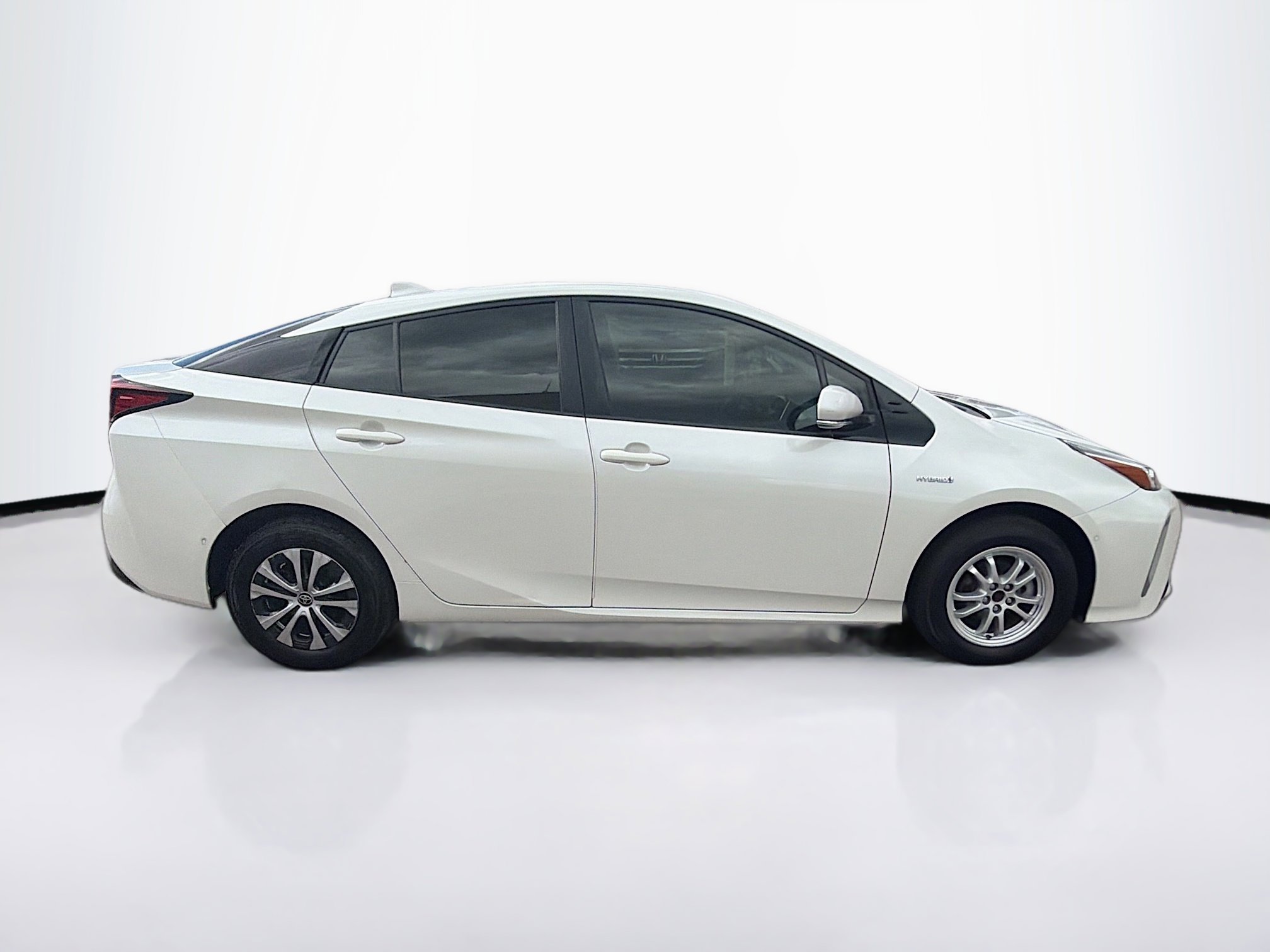 Used 2020 Toyota Prius XLE image 10