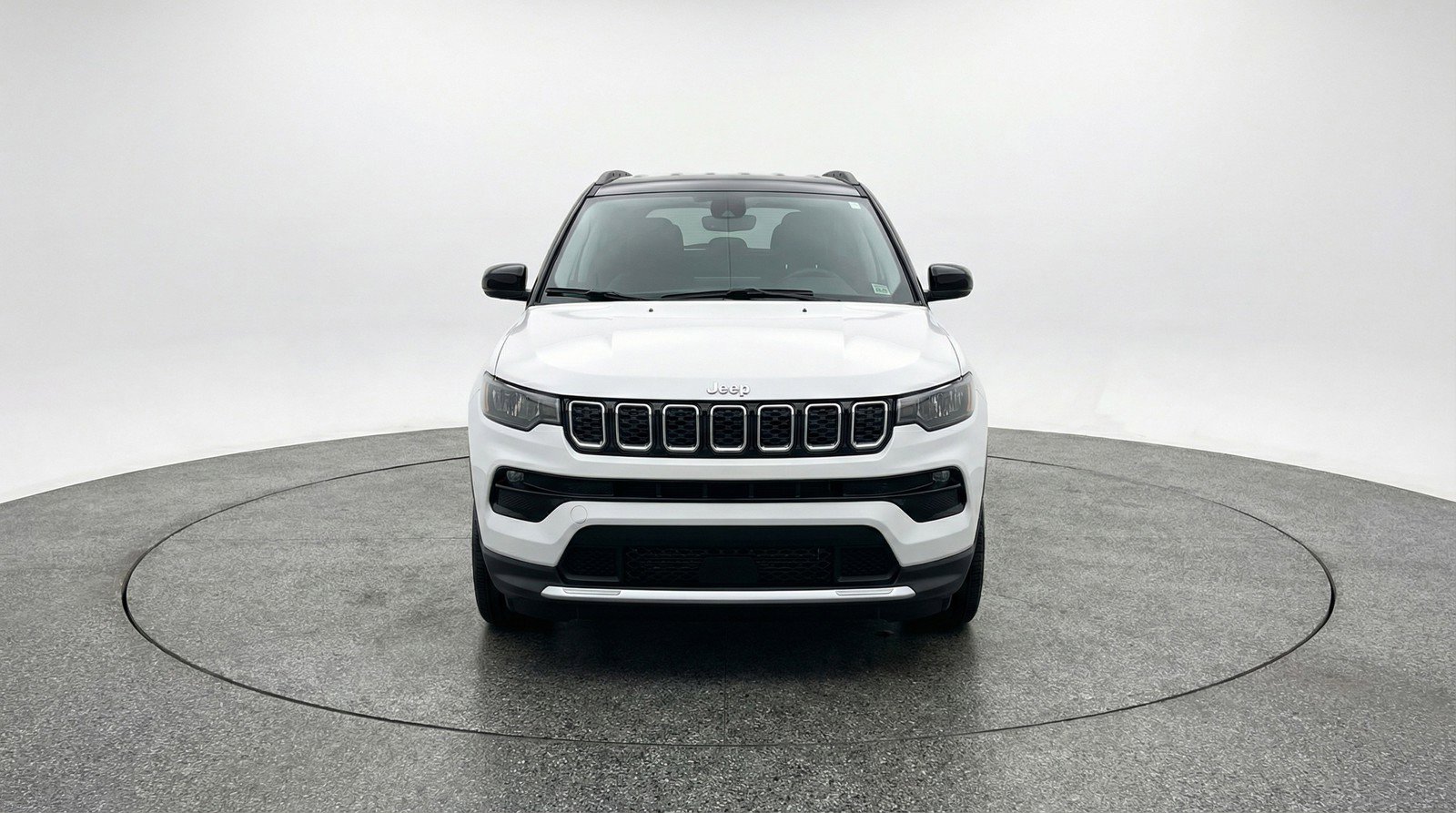 Used 2025 Jeep Compass Limited AWD/4WD image 2