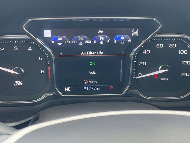 Used 2021 GMC Yukon XL Denali w/ Denali Premium Package image 27