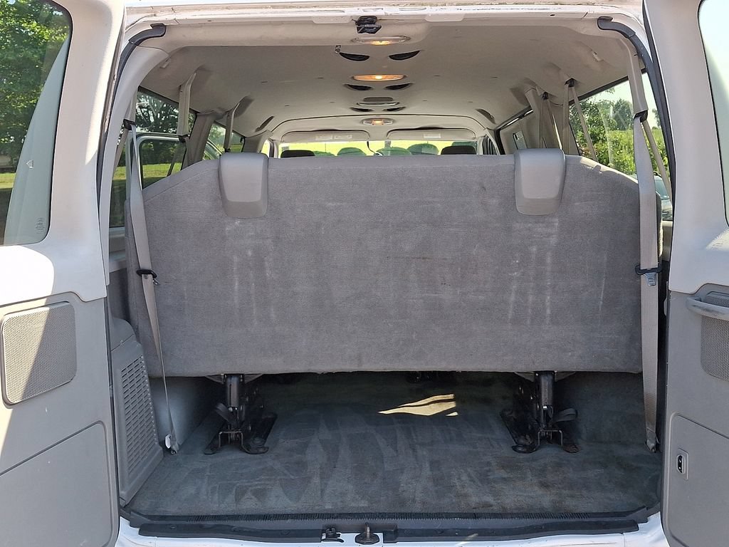 Used 2012 Ford E-350 and Econoline 350 XLT RWD image 27