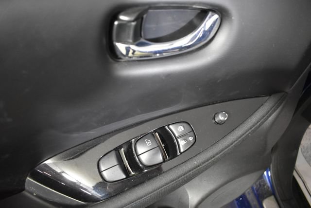 Certified 2025 Nissan Leaf SV Plus FWD image 8