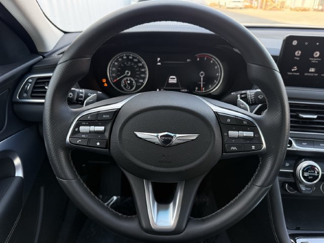 Used 2023 Genesis G70 2.0T RWD image 12