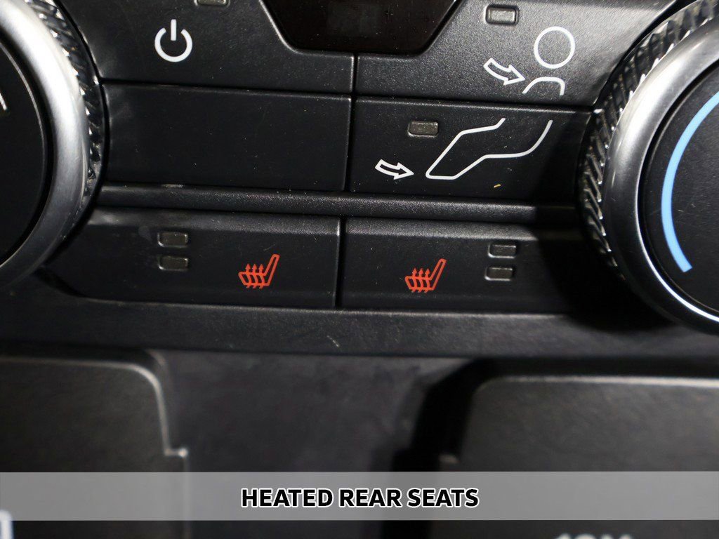 Used 2020 Ford Explorer XLT w/ Comfort Package image 6