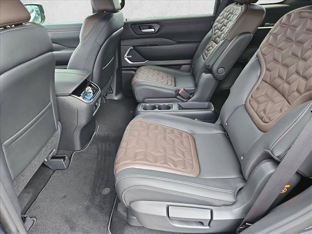 New 2026 Nissan Armada Platinum RWD image 16