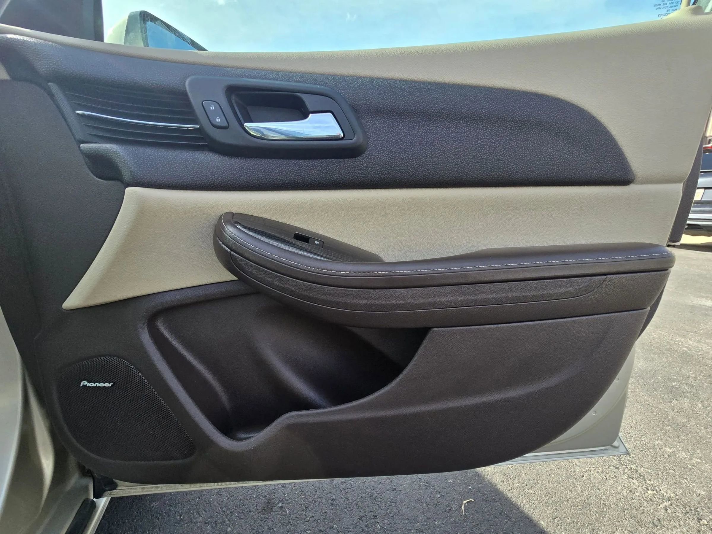 Used 2015 Chevrolet Malibu LT FWD image 20