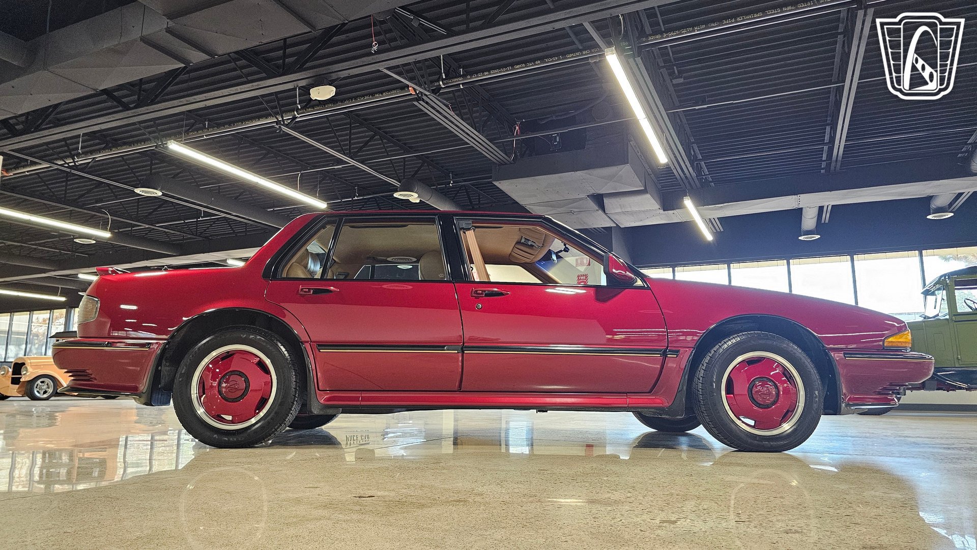 Used 1989 Pontiac Bonneville SSE FWD image 39
