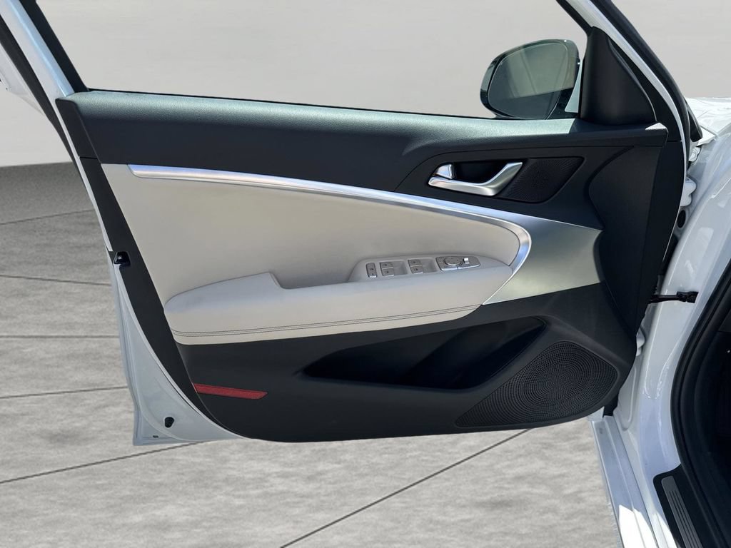 New 2026 Genesis G70 2.5T RWD image 14