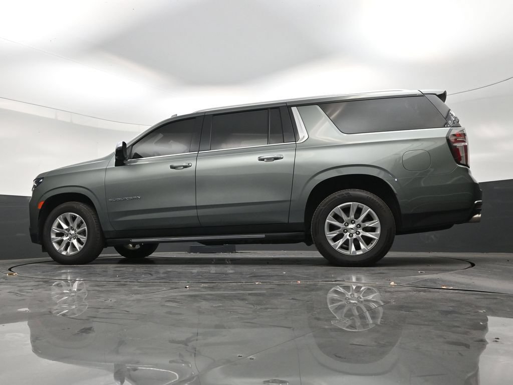 Used 2023 Chevrolet Suburban Premier RWD image 21