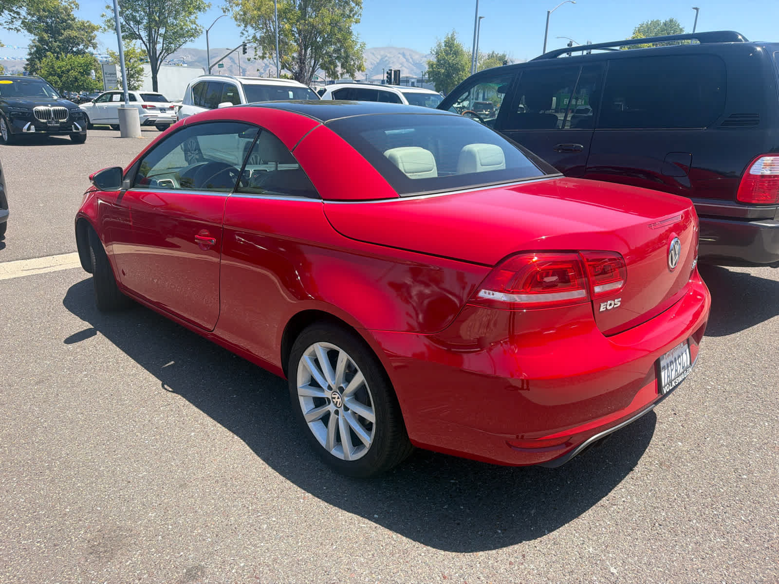 Used 2013 Volkswagen Eos FWD image 6