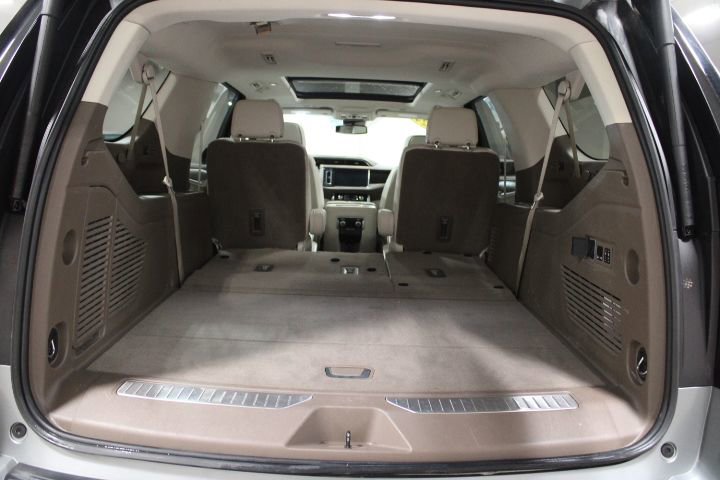 Used 2024 GMC Yukon XL Denali AWD/4WD image 15