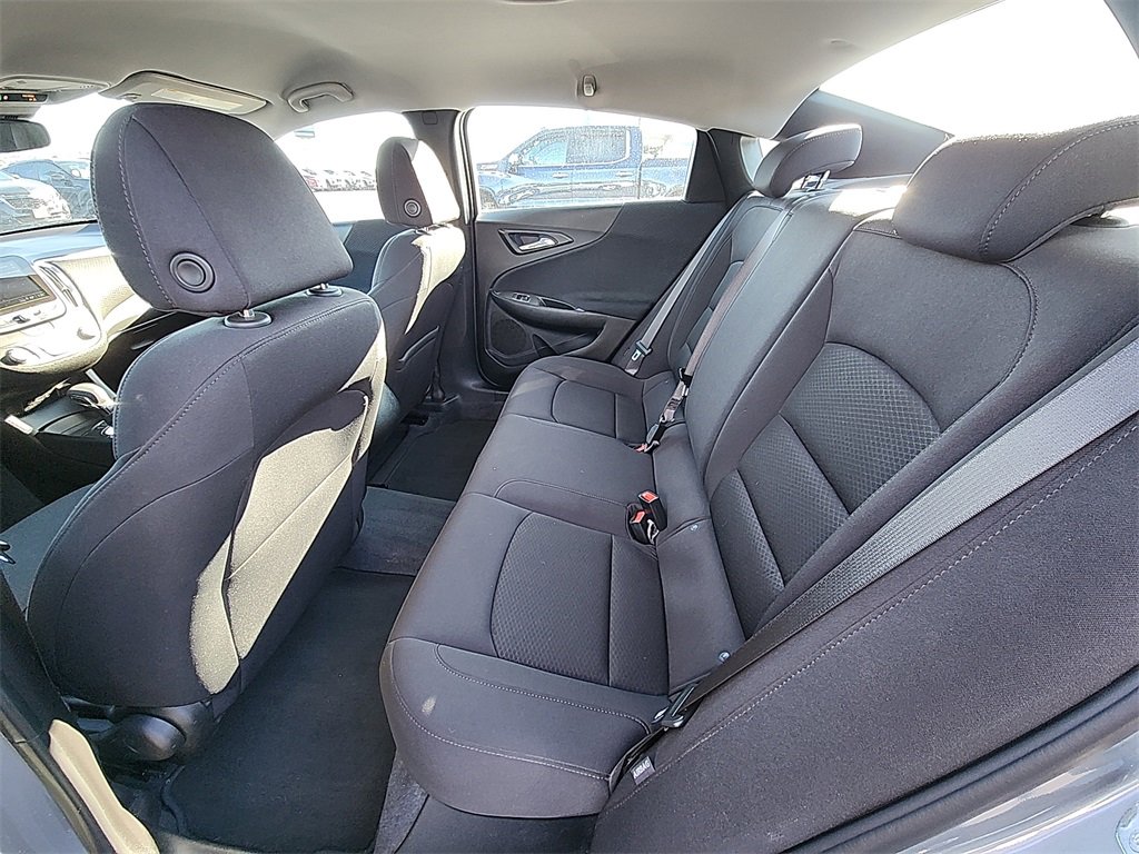 Used 2023 Chevrolet Malibu LS image 28