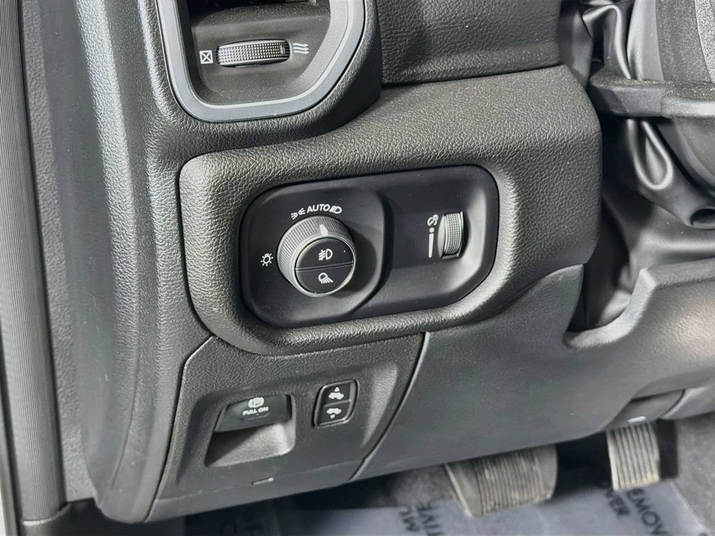 Used 2025 RAM 1500 Big Horn AWD/4WD image 10