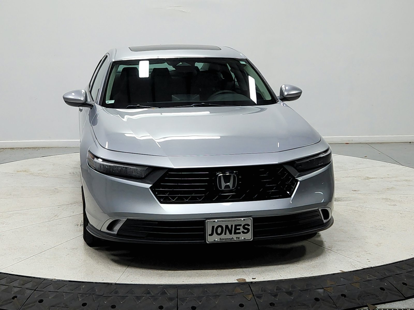 Used 2023 Honda Accord EX image 3