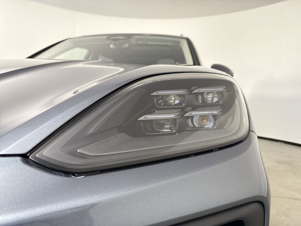 New 2026 Porsche Cayenne image 11