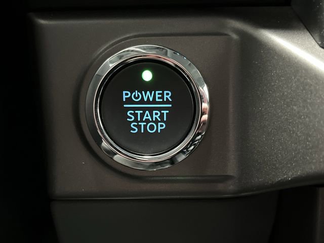 Used 2025 Ford F150 Lightning XLT image 23