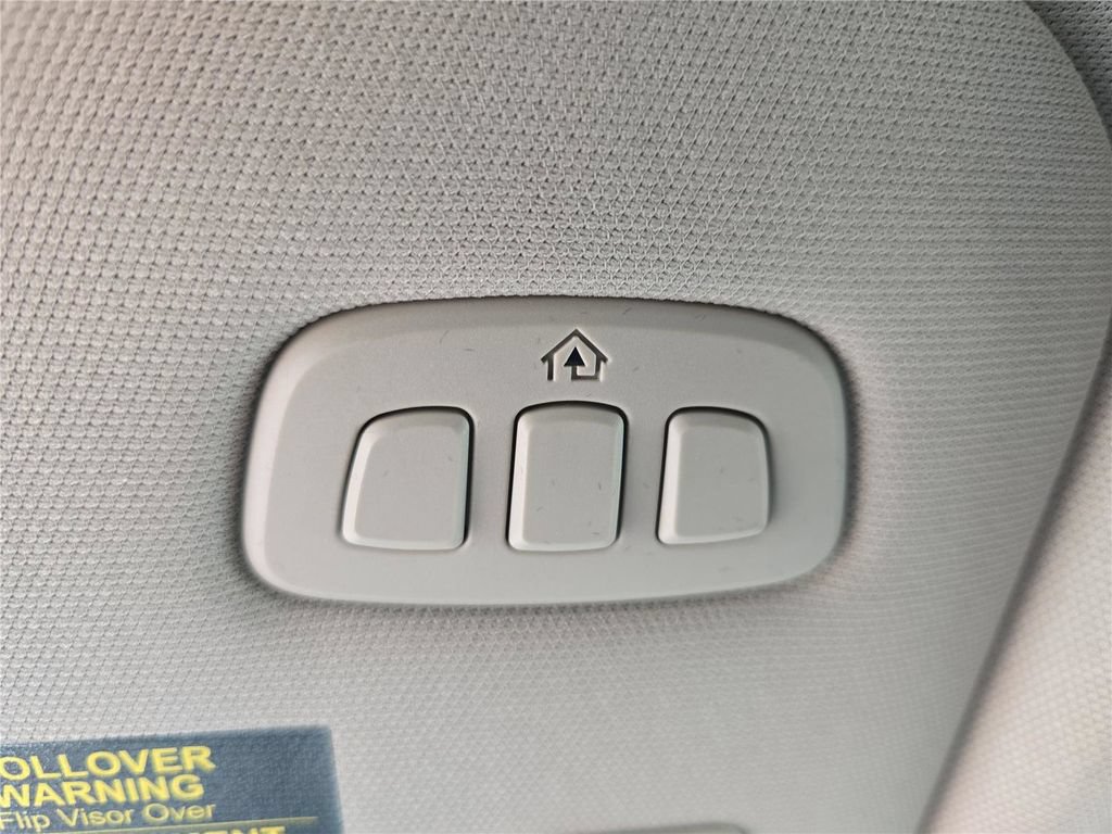 Certified 2025 Lincoln Corsair Reserve FWD image 27